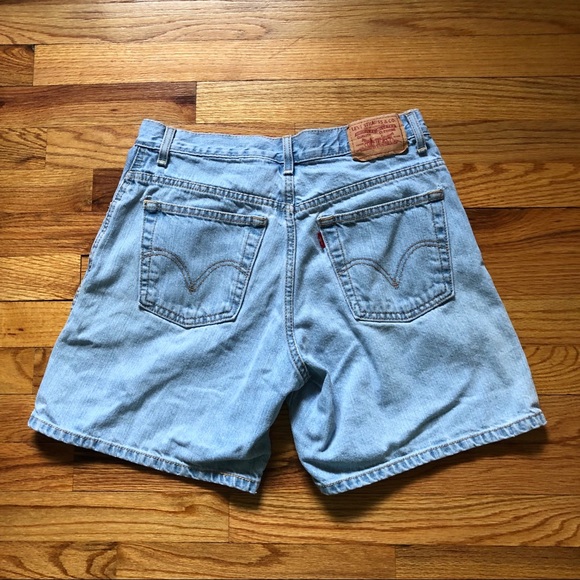 Levi's Pants - Levi’s 550 Vintage Mom Jean Shorts Size 10